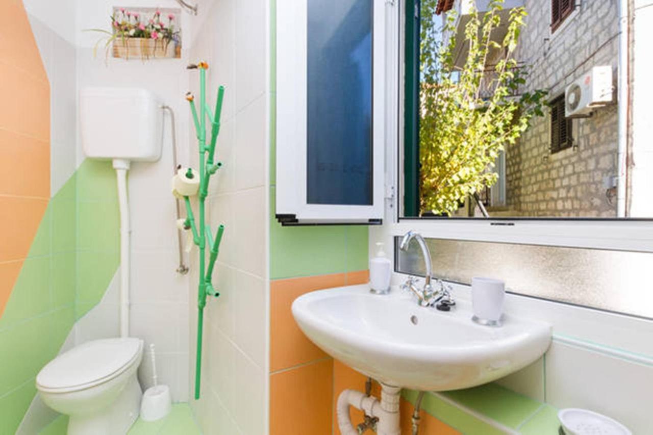 Studio Apartment Sretna Split Exterior photo